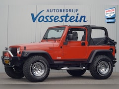 Jeep Wrangler - 4.0i Softtop / 65dkm NAP / Uniek / 6-Cilinder / Bestop dak / Trekhaak / Org. Nederlands