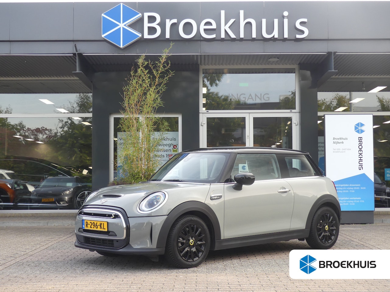 MINI Electric - Yours 33 kWh | STOELVERWARMING | PARKEERSENSOREN | NAVI | APPLE CARPLAY / ANDROID AUTO | C - AutoWereld.nl