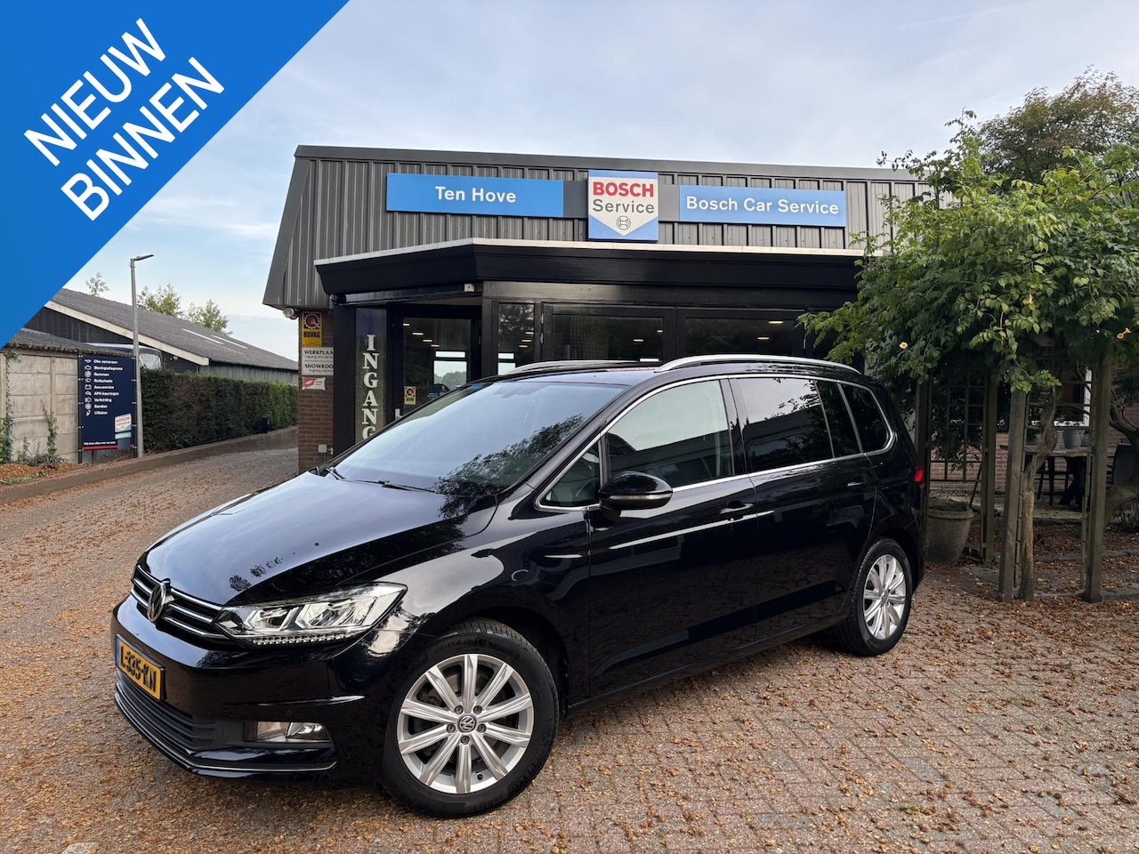 Volkswagen Touran - 1.4 TSI DSG Highline Business|7p|Navi|PDC|Stoelver - AutoWereld.nl