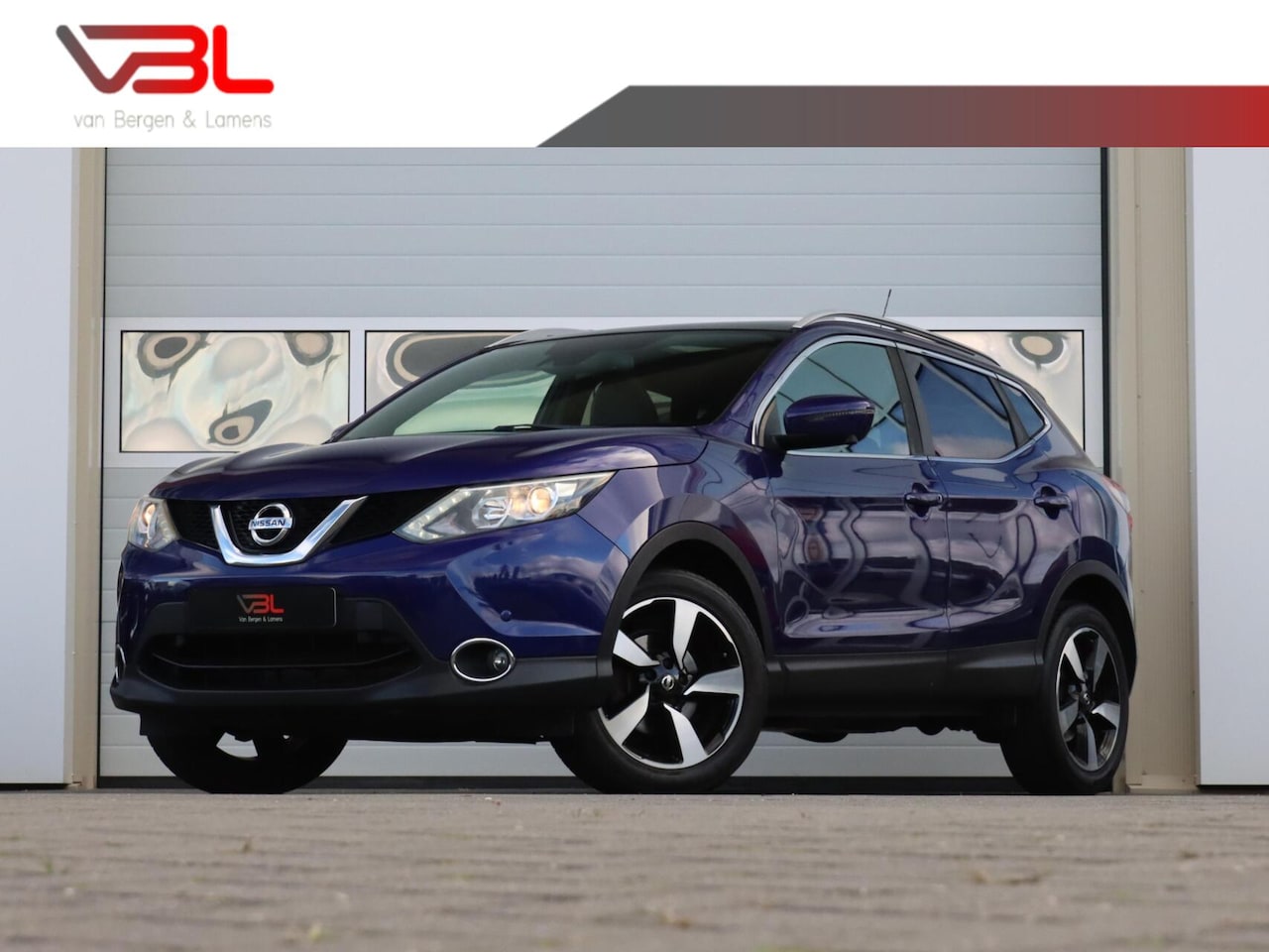 Nissan Qashqai - 1.2 Tekna | Panoramdak | Trekhaak - AutoWereld.nl