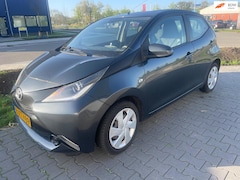Toyota Aygo - 1.0 VVT-i x-play / 5 drs navi