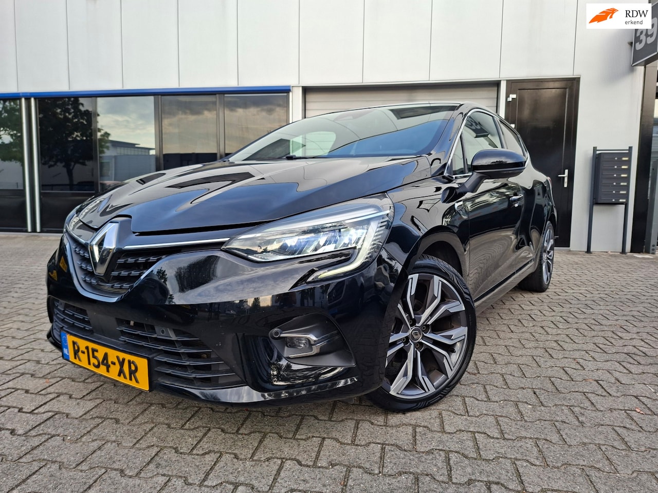 Renault Clio - 1.0 TCe R.S. Line NAVI/LED/CRUISE/CAMERA/PDC - AutoWereld.nl
