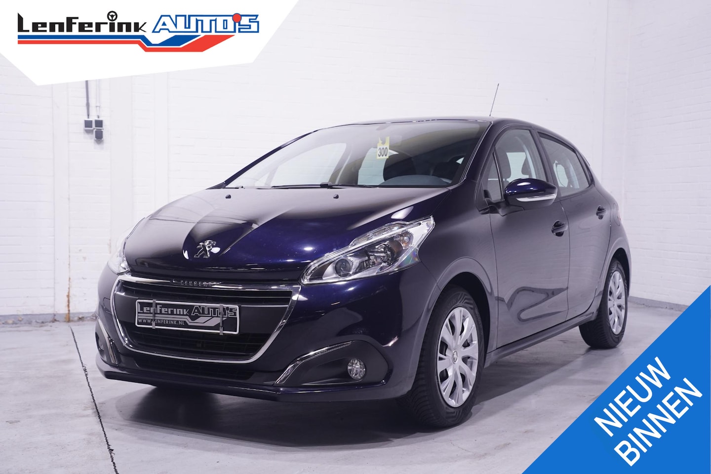 Peugeot 208 - 1.2 PureTech Blue Lion Airco navigatie NAP stuurbediening bleutooth DAB-ontvangst cruise-c - AutoWereld.nl