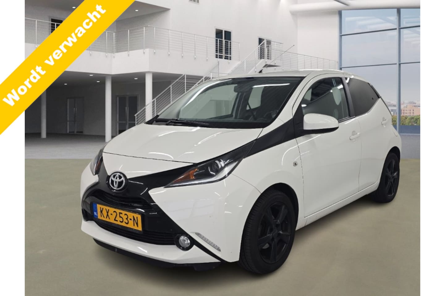 Toyota Aygo - 1.0 VVT-i x-sport 1.0 VVT-i x-Sport, 1e Eig! Camera! Lm Velgen! VERWACHT!! - AutoWereld.nl