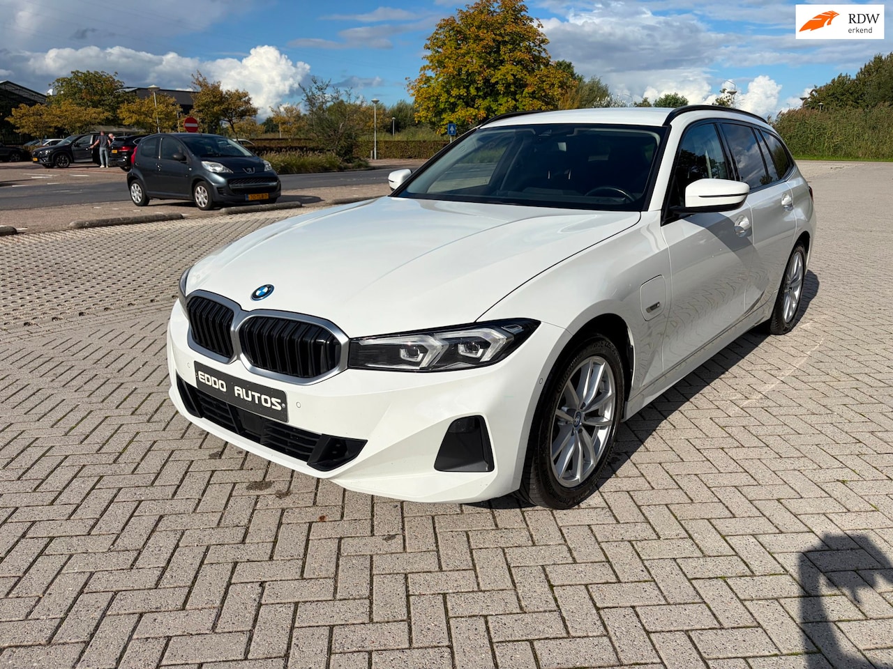 BMW 3-serie Touring - 320e xDrive N.w. Model BTW 94% SOH! Trek H. - AutoWereld.nl
