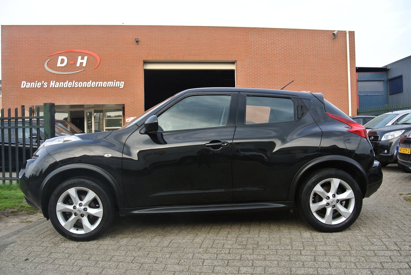 Nissan Juke - 1.6 Visia airco trekhaak inruil mogelijk - AutoWereld.nl