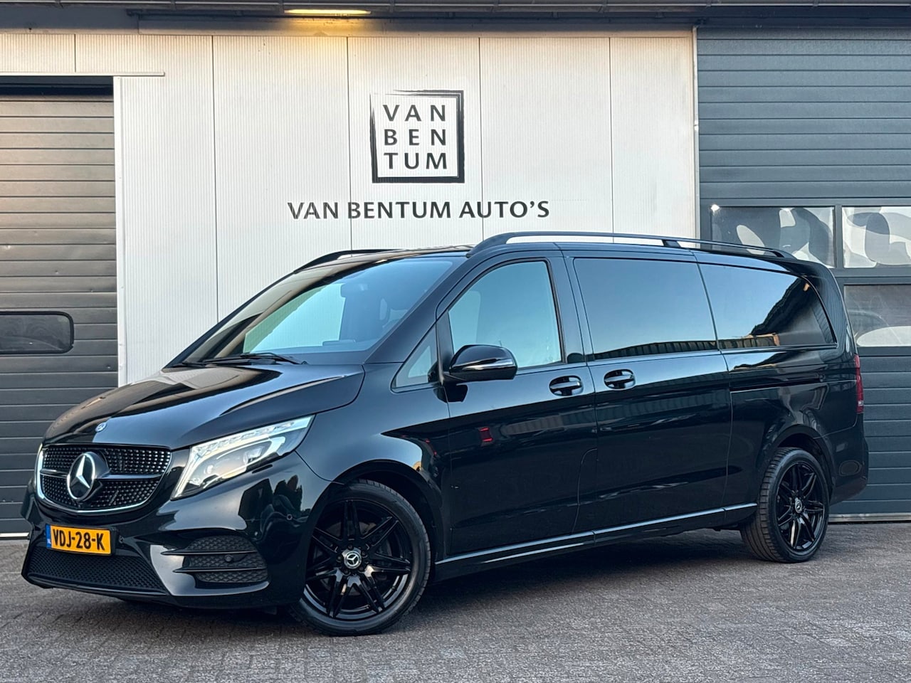 Mercedes-Benz V-klasse - 300d Extra Lang DC 5-pers. Avantgarde Edition - AutoWereld.nl