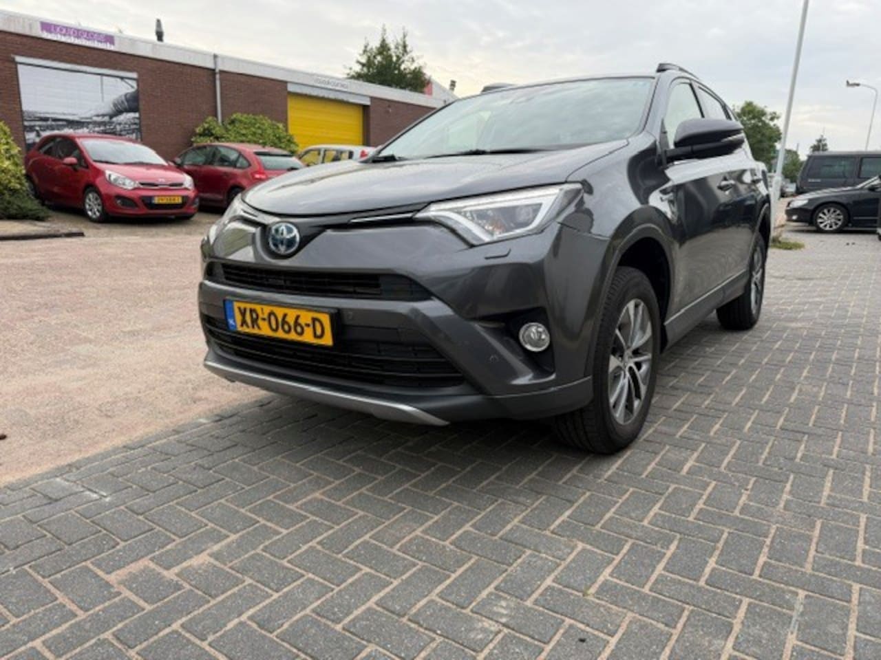 Toyota RAV4 - 2.5 Hybrid Energy 2.5 Hybrid Energy - AutoWereld.nl