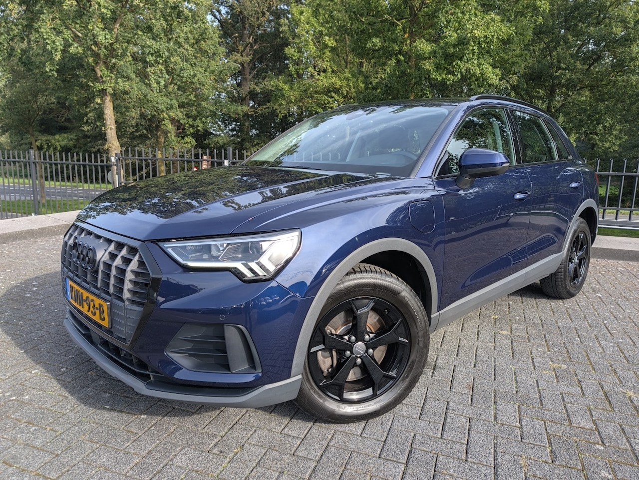 Audi Q3 - Black & Blue Edition | 45e TFSi PHEV | LED | PDC | Sportstoelen | ACC | ECC | - AutoWereld.nl