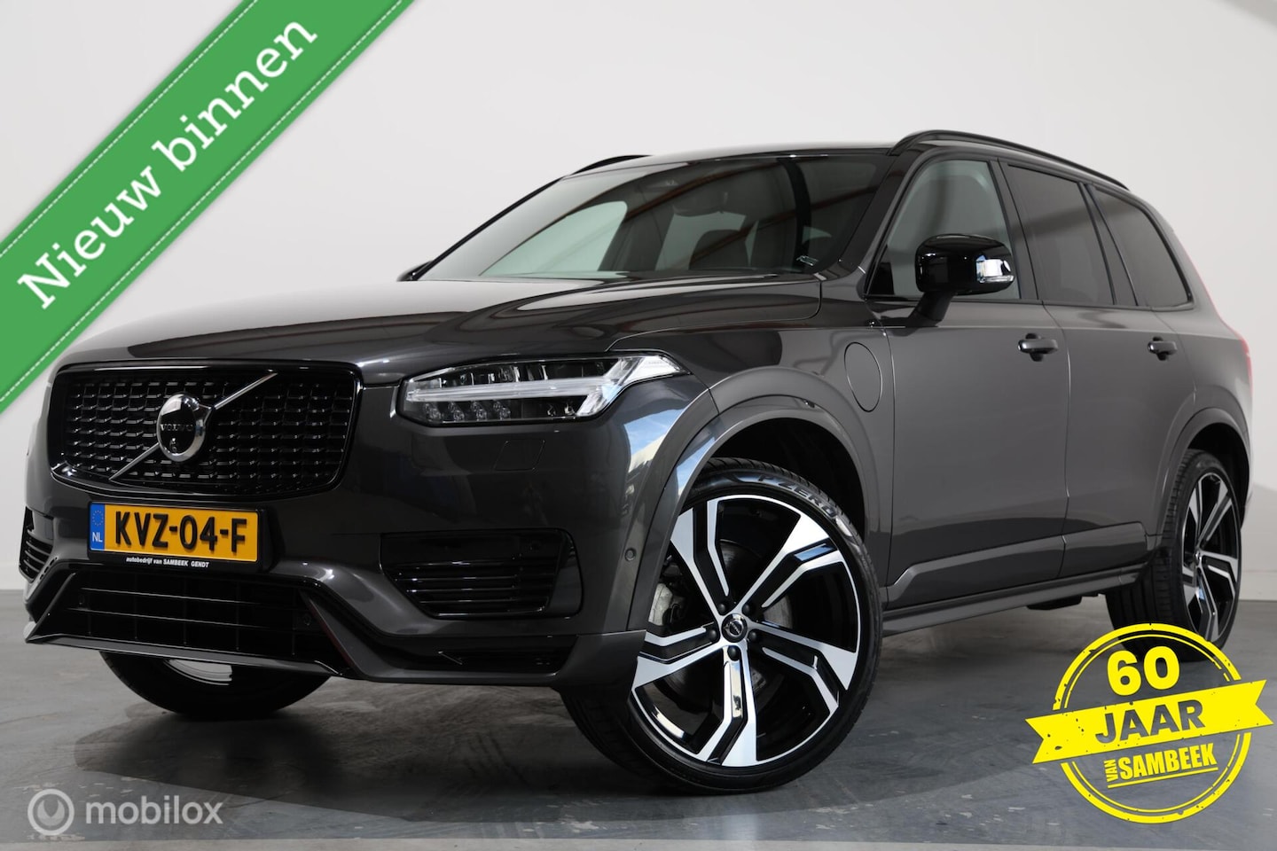 Volvo XC90 - 2.0 T8 Recharge AWD Ultimate Dark - Pano - Elektrische trekhaak - Luchtvering - AutoWereld.nl