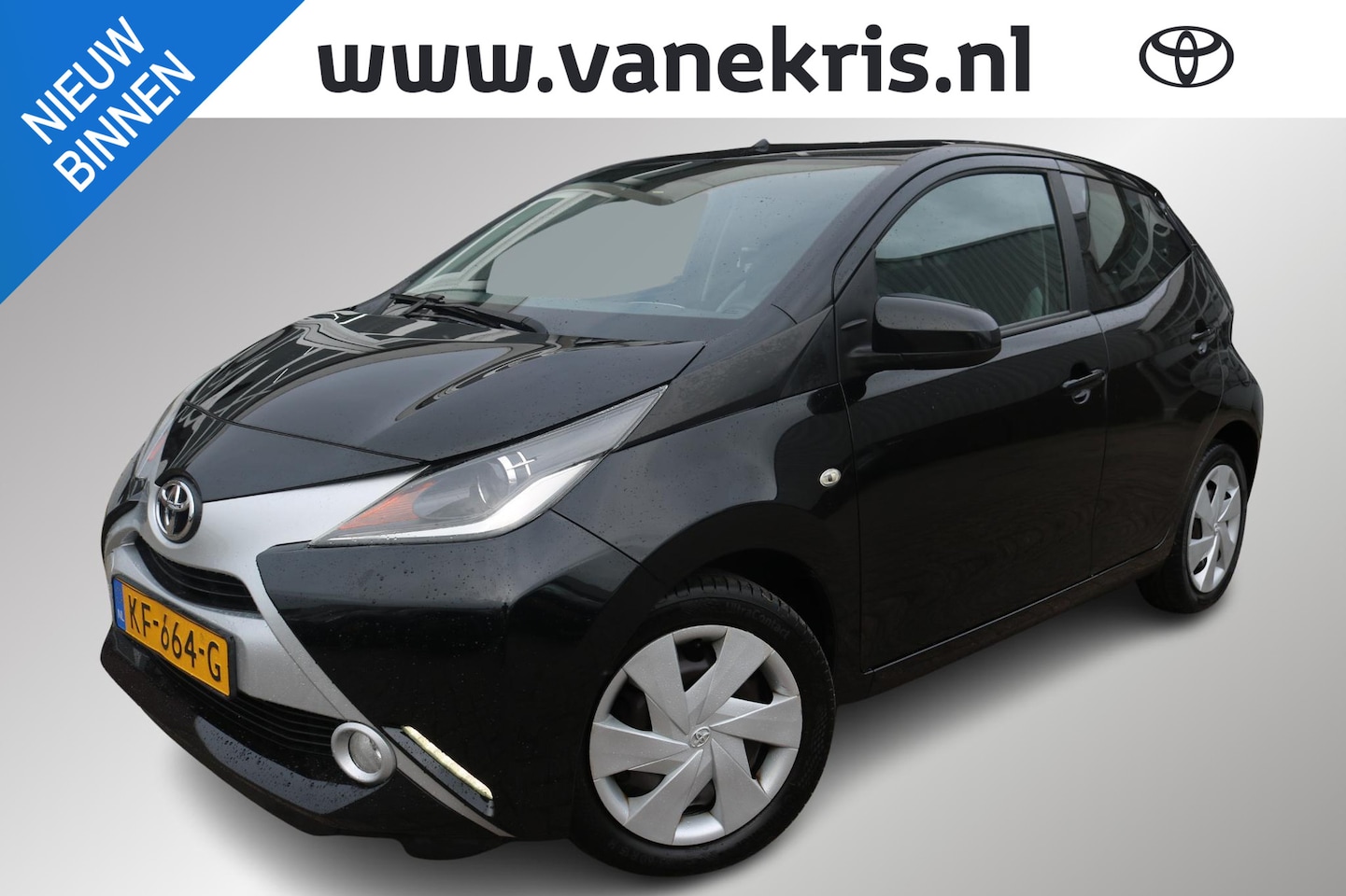 Toyota Aygo - 1.0 VVT-i x-play 1.0 VVT-i x-play , Achteruitrijcamera, DAB Radio - AutoWereld.nl