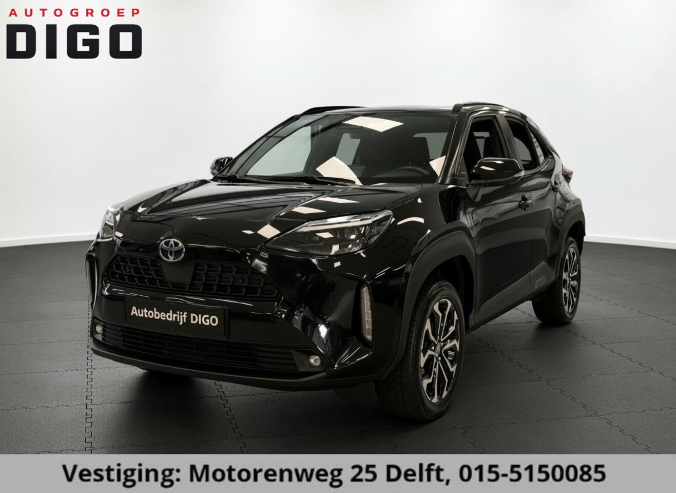 Toyota Yaris Cross - 1.5 HYBRID DYNAMIC LUXURY BLACKSTYLE GARANTIE2035! NAVIGATIE . STUUR EN STOEL VERWARMING . - AutoWereld.nl