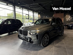 BMW X7 - xDrive40i | M-SPORT | 22 INCH | SOFTCLOSE | INTEGRAL ACTIVE STEERING | SKYLOUNGE PANORAMAD