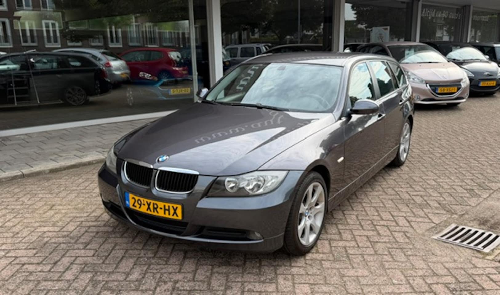 BMW 3-serie Touring - 318i Business Line 318i Business Line - AutoWereld.nl
