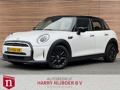 MINI 5-Deurs - 1.5 Cooper Camden Edition Carplay / Automaat / Clima
