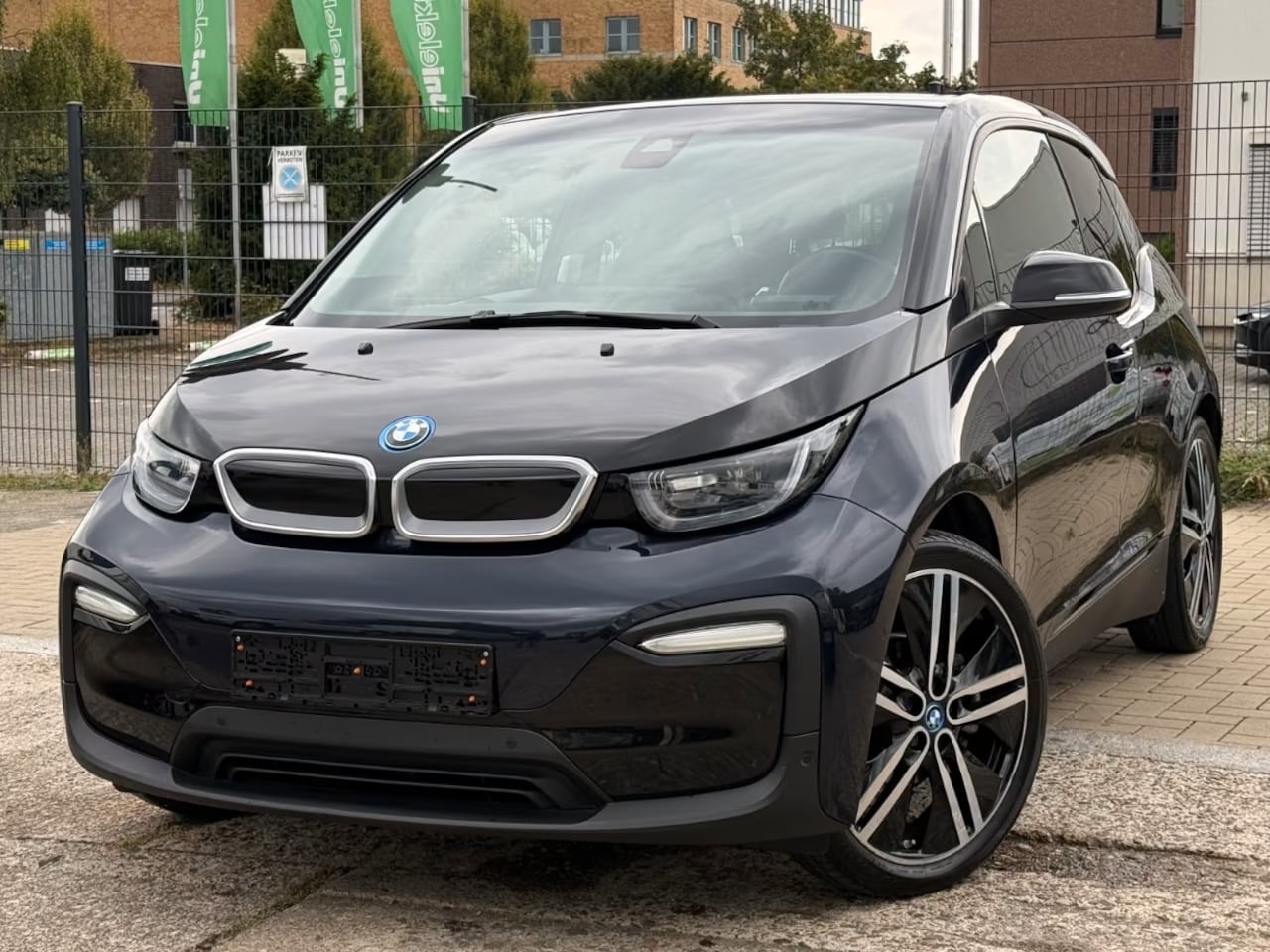 BMW i3 - iPerf. 94Ah 33 kWh ** LED, LEDER, TREKH, CAMERA, ACC, NAVI+, 20-inch LMV ** UNFALLFREI - V - AutoWereld.nl