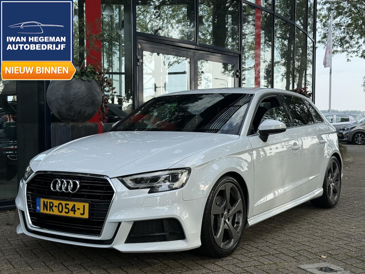 Audi A3 Sportback - 1.0 TFSI Sport S Line Edition | PDC | Climate control | Navigatie | Apple CarPlay/Android - AutoWereld.nl
