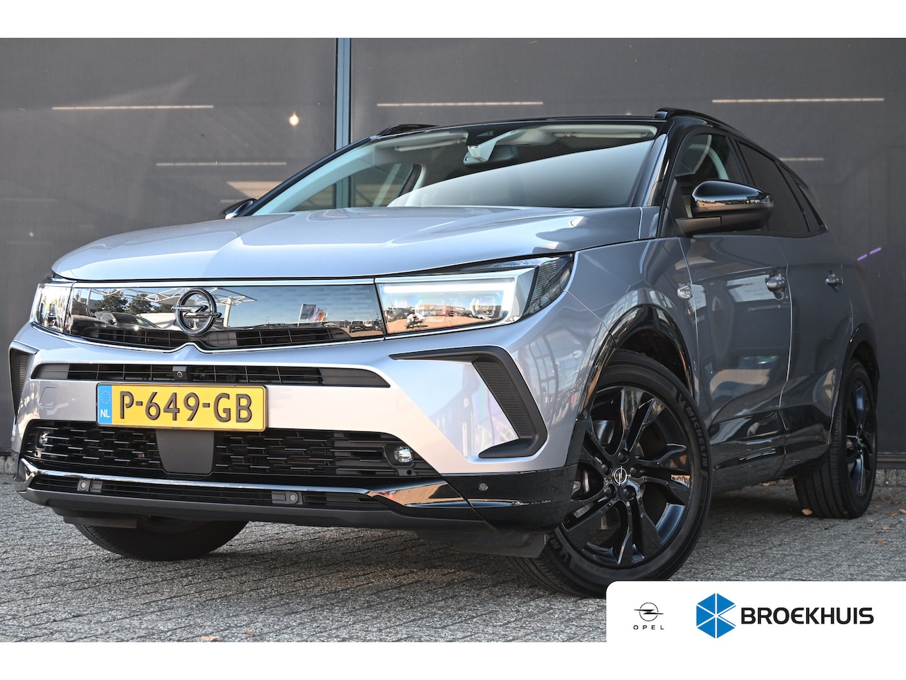 Opel Grandland - 1.2 Turbo GS Line 130pk | Navigatie | Trekhaak | Stoel/Stuurverwarming | Elektr. Achterkle - AutoWereld.nl