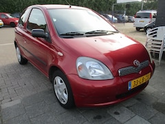 Toyota Yaris - 1.3 VVT-i Sol 146DKM AUTOMAAT AIRCO