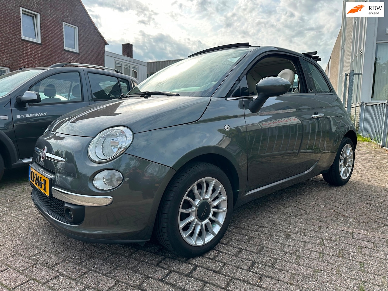 Fiat 500 C - 1.2 Lounge * CABRIO * PDC * LMV * APK 09-27 * - AutoWereld.nl