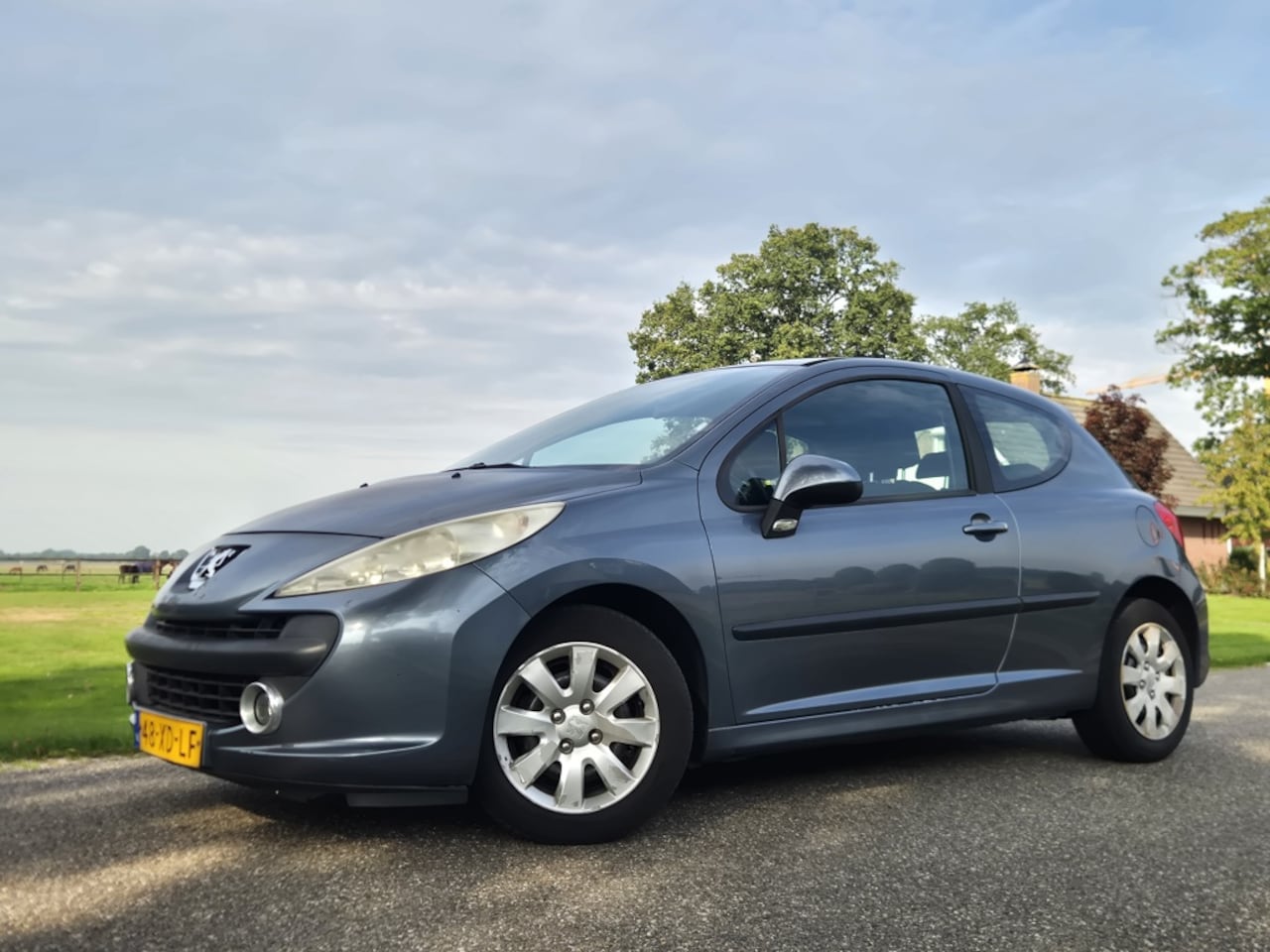 Peugeot 207 - 1.4-16V, Airco + Nieuwe APK - AutoWereld.nl