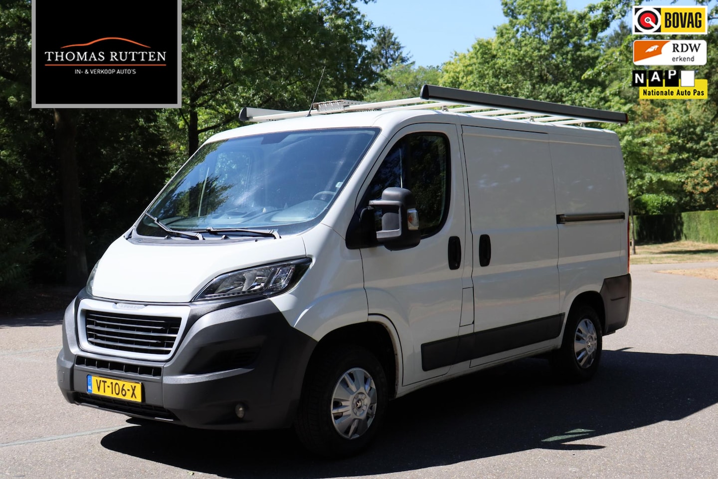 Peugeot Boxer - 330 2.2 HDI L1H2 XR 2016 | Dubbele Schuifdeur | Trekhaak | Parkeersensoren | Imperiaal | S - AutoWereld.nl