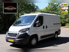 Peugeot Boxer - 330 2.2 HDI L1H2 XR 2016 | Dubbele Schuifdeur | Trekhaak | Parkeersensoren | Imperiaal | S