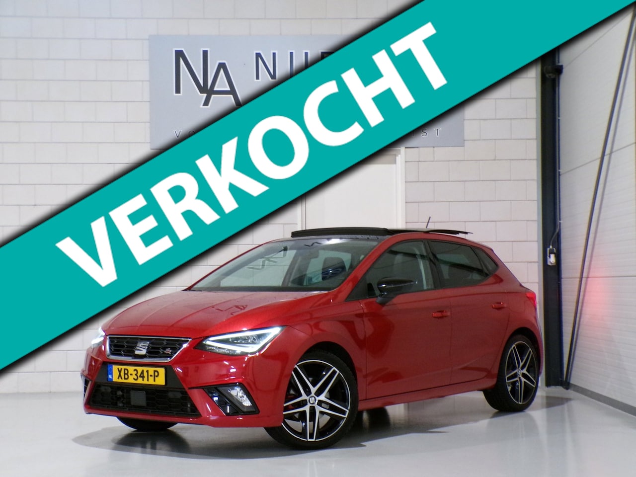 SEAT Ibiza - 1.0 TSI FR Business Intense "Origineel NL!" Pano Apple-Carplay Beats Full-LED Camera Parke - AutoWereld.nl