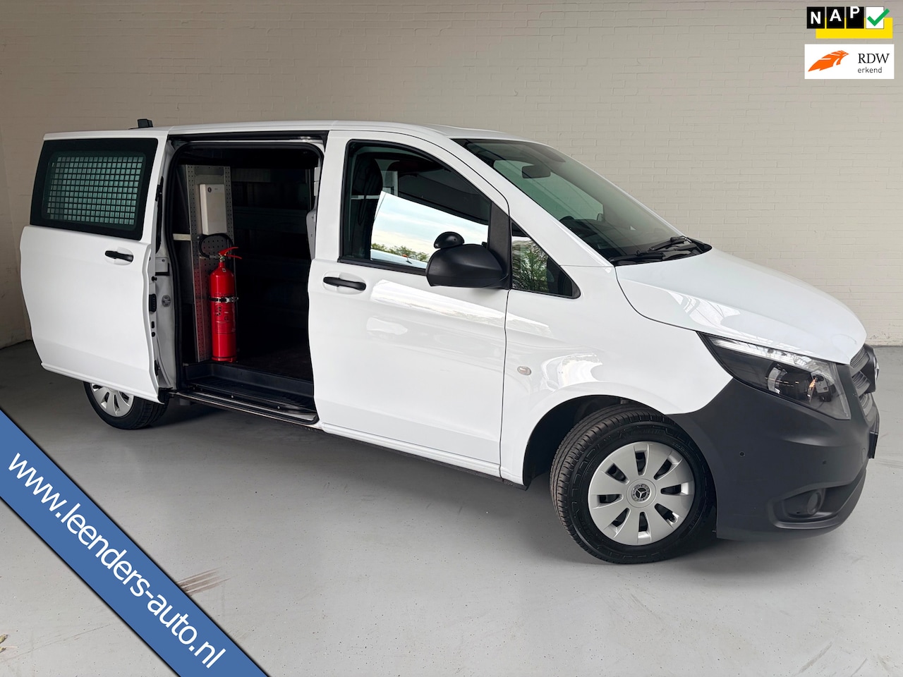 Mercedes-Benz Vito - Servicewagen Automaat 114 CDI 140pk L1H1 BOTT inrichting, Victron omvormer v230, Standkach - AutoWereld.nl