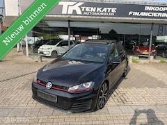 Volkswagen Golf - 2.0 TSI GTI Performance PANO