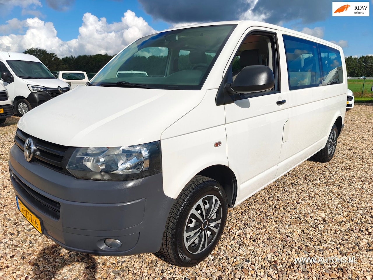 Volkswagen Transporter Kombi - 2.0 TDI Lang 9 Persoons Trendline , 1e Eig. Airco , leuke personenbus! - AutoWereld.nl