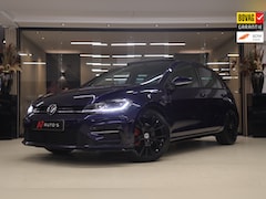 Volkswagen Golf - 1.5 TSI Highline Business R Pano/Carplay/Cam/Navi/Vol