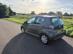 Toyota Aygo - 1.0 VVT-i Now
