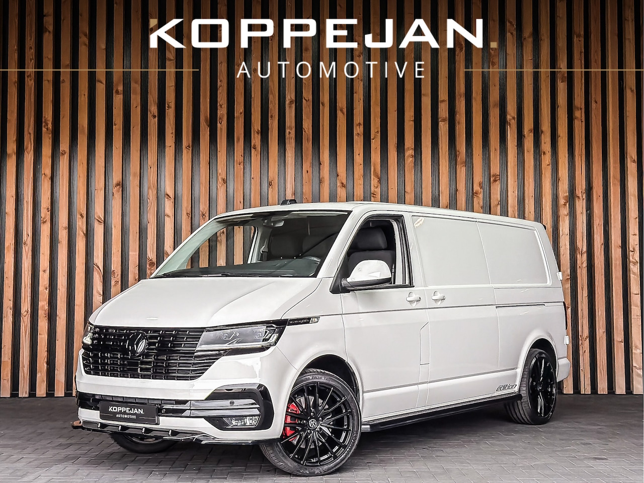 Volkswagen Transporter - 2.0 TDI 204PK DSG 4Motion Bestelwagen L2H1 | 2X SCHUIFDEUR | DIGITALE COCKPIT | NAVI | CRU - AutoWereld.nl