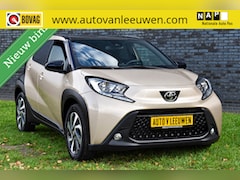 Toyota Aygo X - 1.0 VVT-i S-CVT Design GOLD AUTOMAAT/CAMERA/ETC