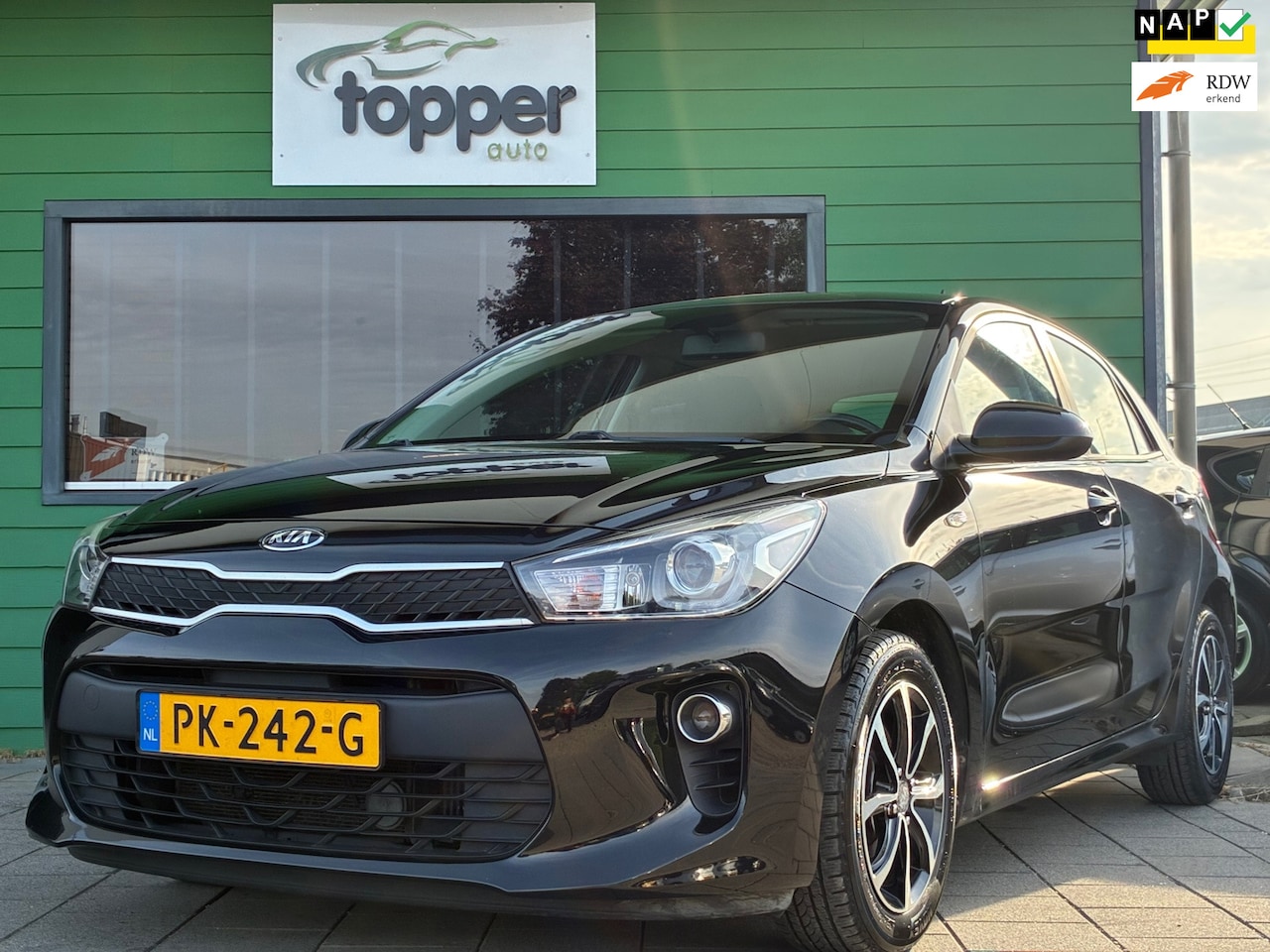 Kia Rio - 1.0 TGDI ComfortPlusLine Navigator|Navigatie|Camera|CruiseControl|Airco|PDC|CarPlay|Nieuwe - AutoWereld.nl