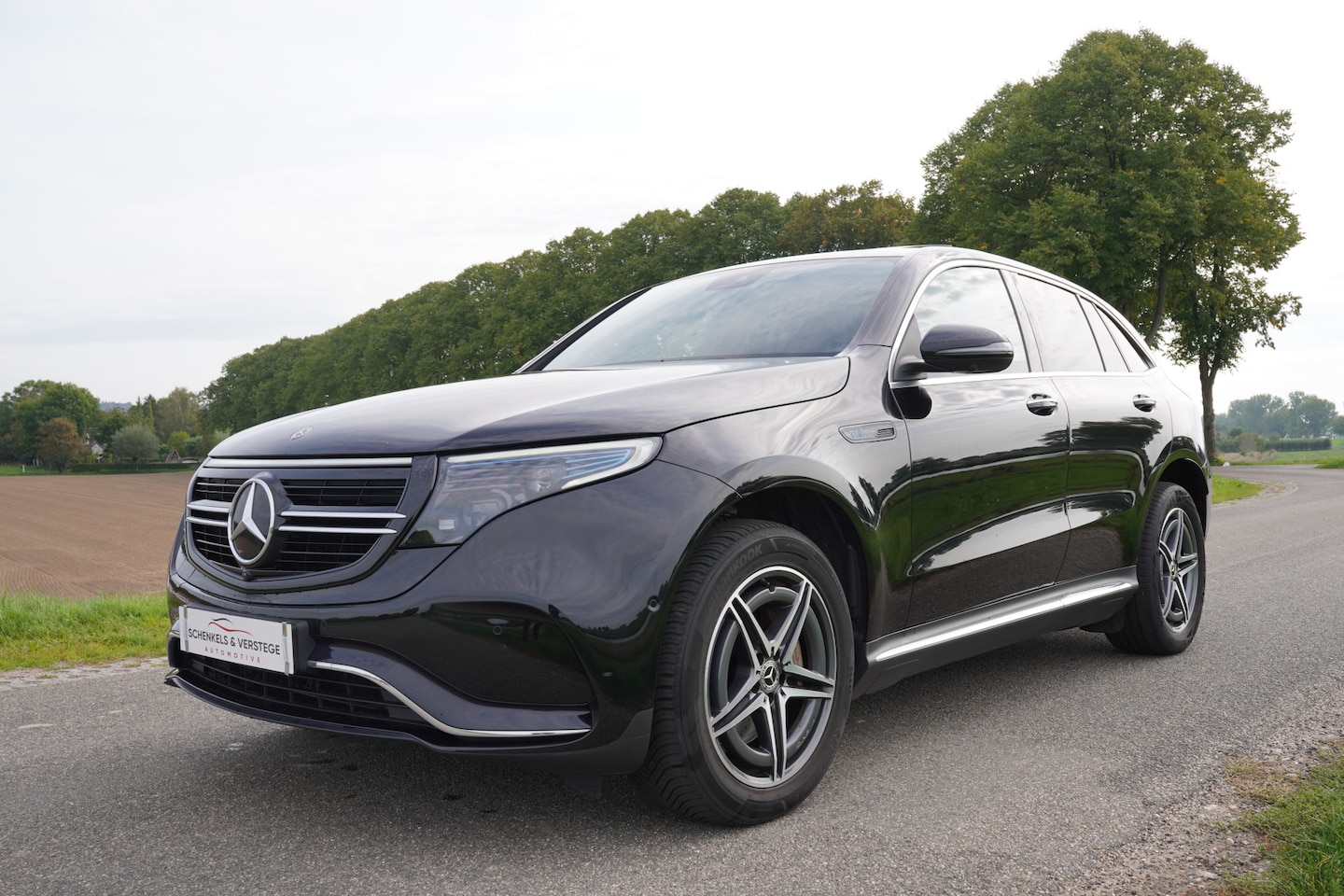 Mercedes-Benz EQC - 400 4MATIC AMG Premium 80 kWh / SOH 92,9 / BTW / Panoramadak / Camera / Elk Stoel / - AutoWereld.nl