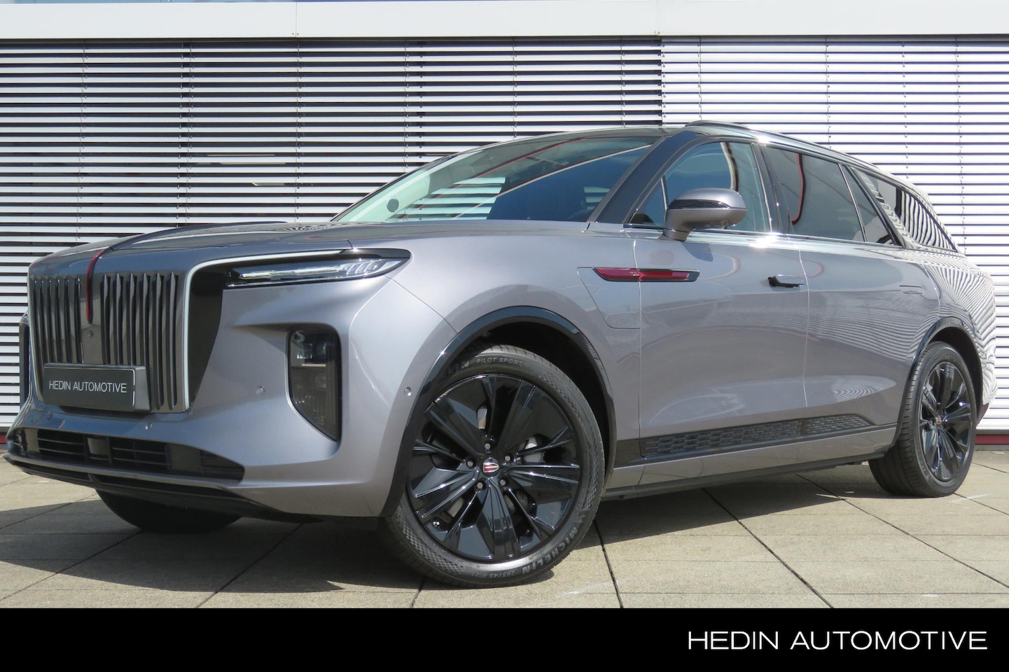 Hongqi E-HS9 - President 99 kWh - AutoWereld.nl