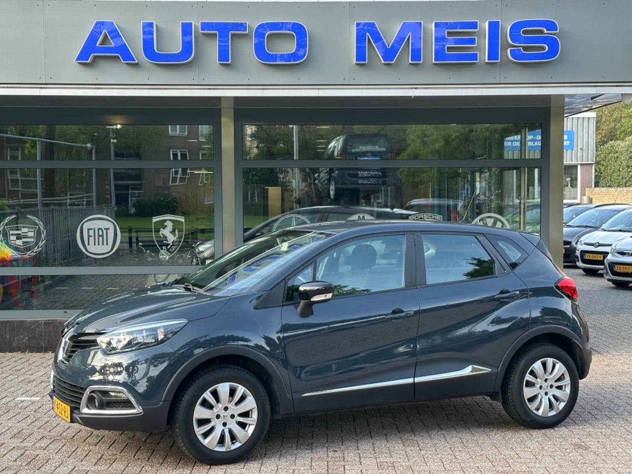 Renault Captur - 0.9 TCE Limited Airco navi Telefoon Cruise - AutoWereld.nl