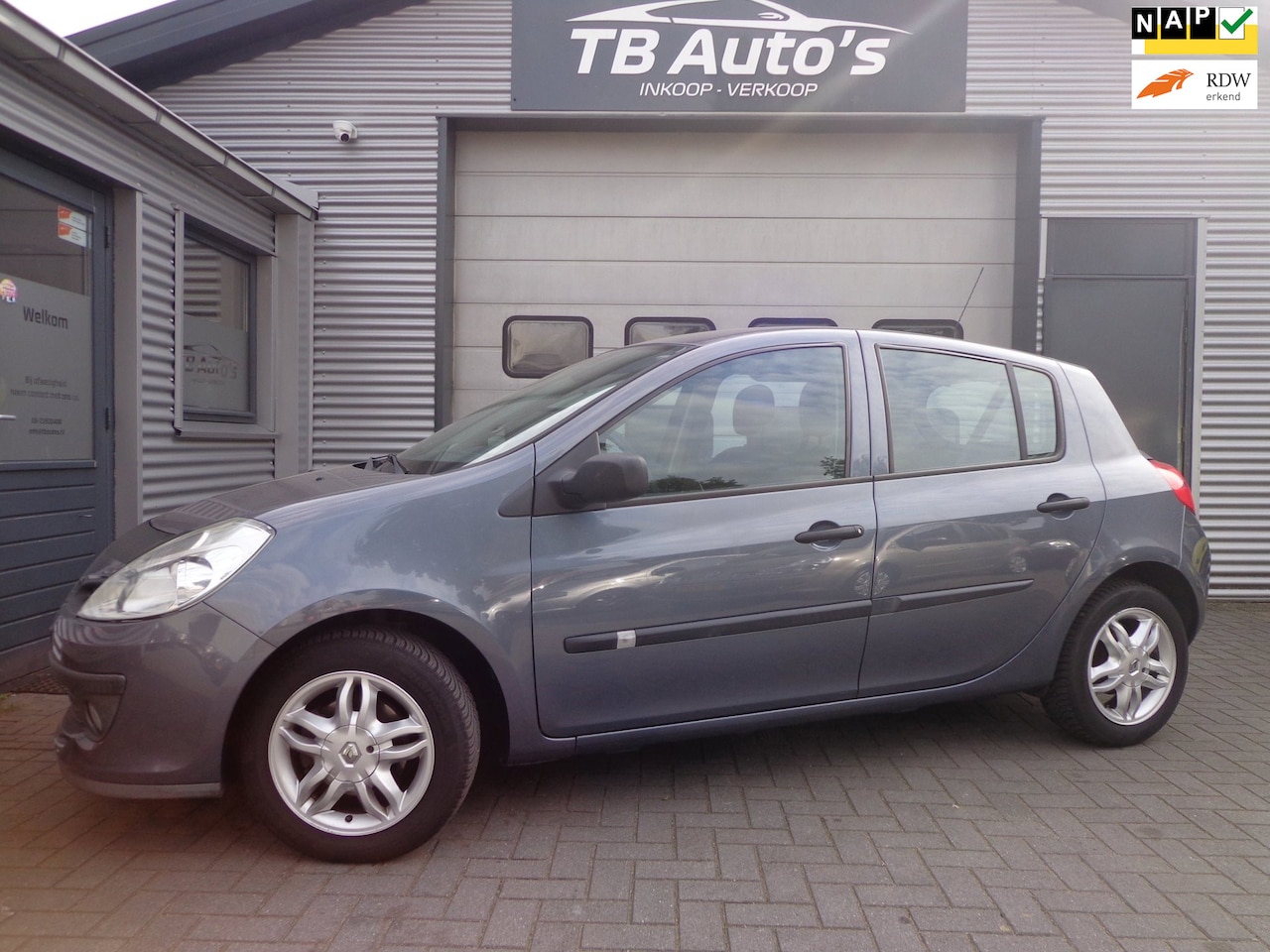 Renault Clio - 1.2-16V Special Line 1.2-16V Special Line 5-DRS - AutoWereld.nl