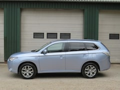 Mitsubishi Outlander - 2.0 PHEV INTENSE +