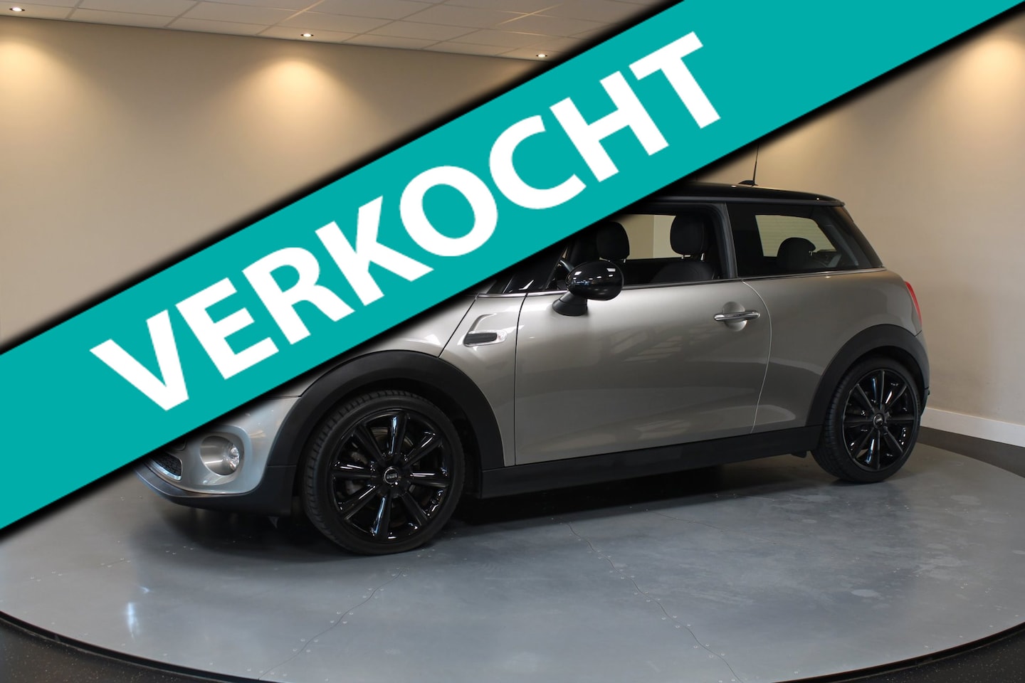 MINI 3-Deurs - 1.5 Cooper Business *Top onderhouden!* Stoelverw.|Cruise|Navi|Neon-ring|PDC|17''|NAP - AutoWereld.nl