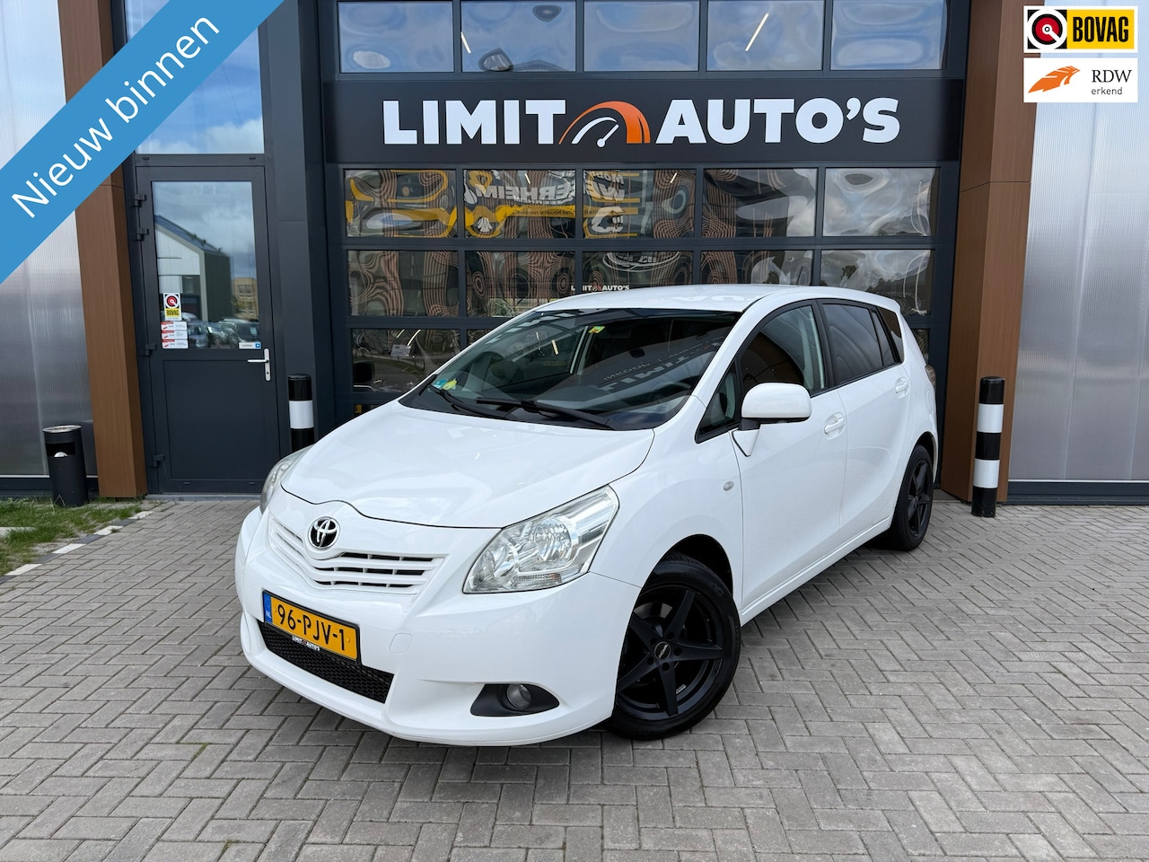 Toyota Verso - 1.6 VVT-i Comfort Airco/Cruise/El.ramen/Pdc/Lmv/Trekhaak/Apk - AutoWereld.nl