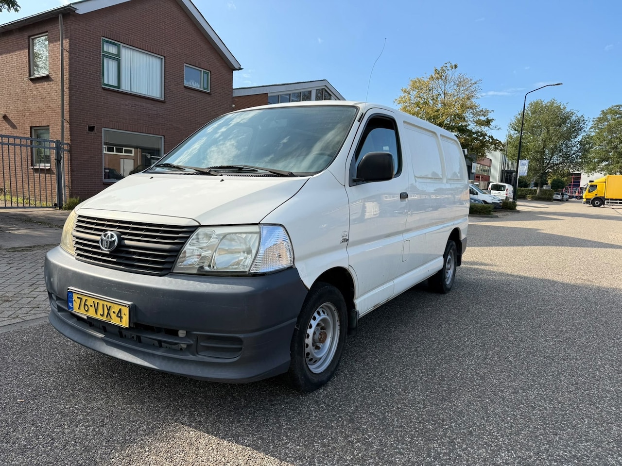 Toyota HiAce - 2.5 D-4D KWB Comfort 2.5 D-4D KWB Comfort - AutoWereld.nl