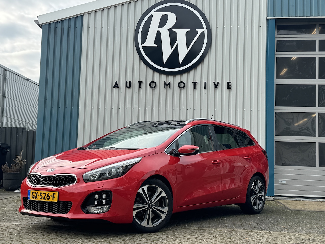 Kia Cee'd Sportswagon - 1.0 T-GDi GT-Line Bi-Xenon / Pano / Keyless / DAB / Dealer O.H. - AutoWereld.nl
