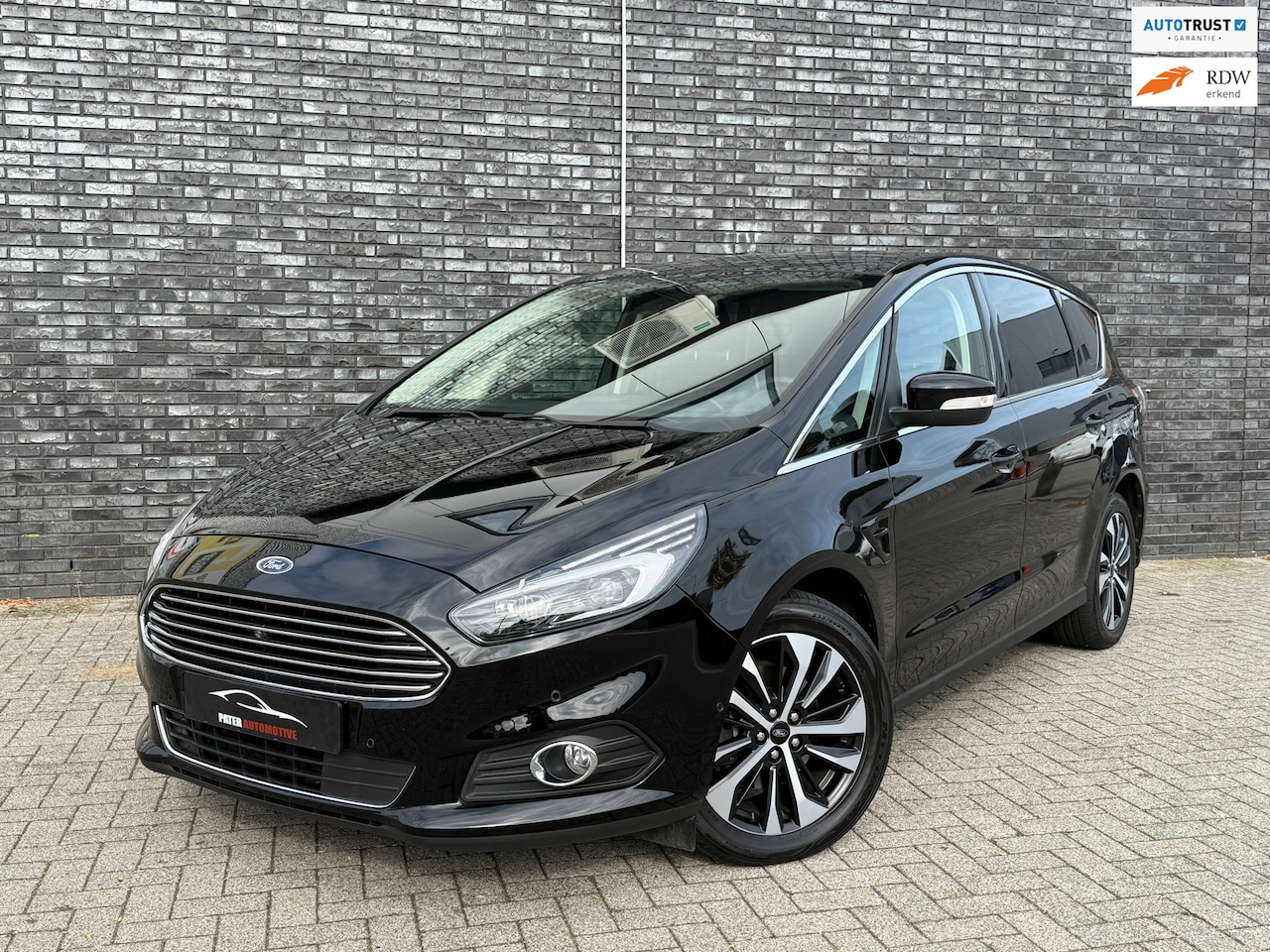 Ford S-Max - 2.0 Titanium 241pk Aut|Camera V+A|Carplay|BLIS|Lane Assist|PCA|Trekhaak Mogelijk - AutoWereld.nl