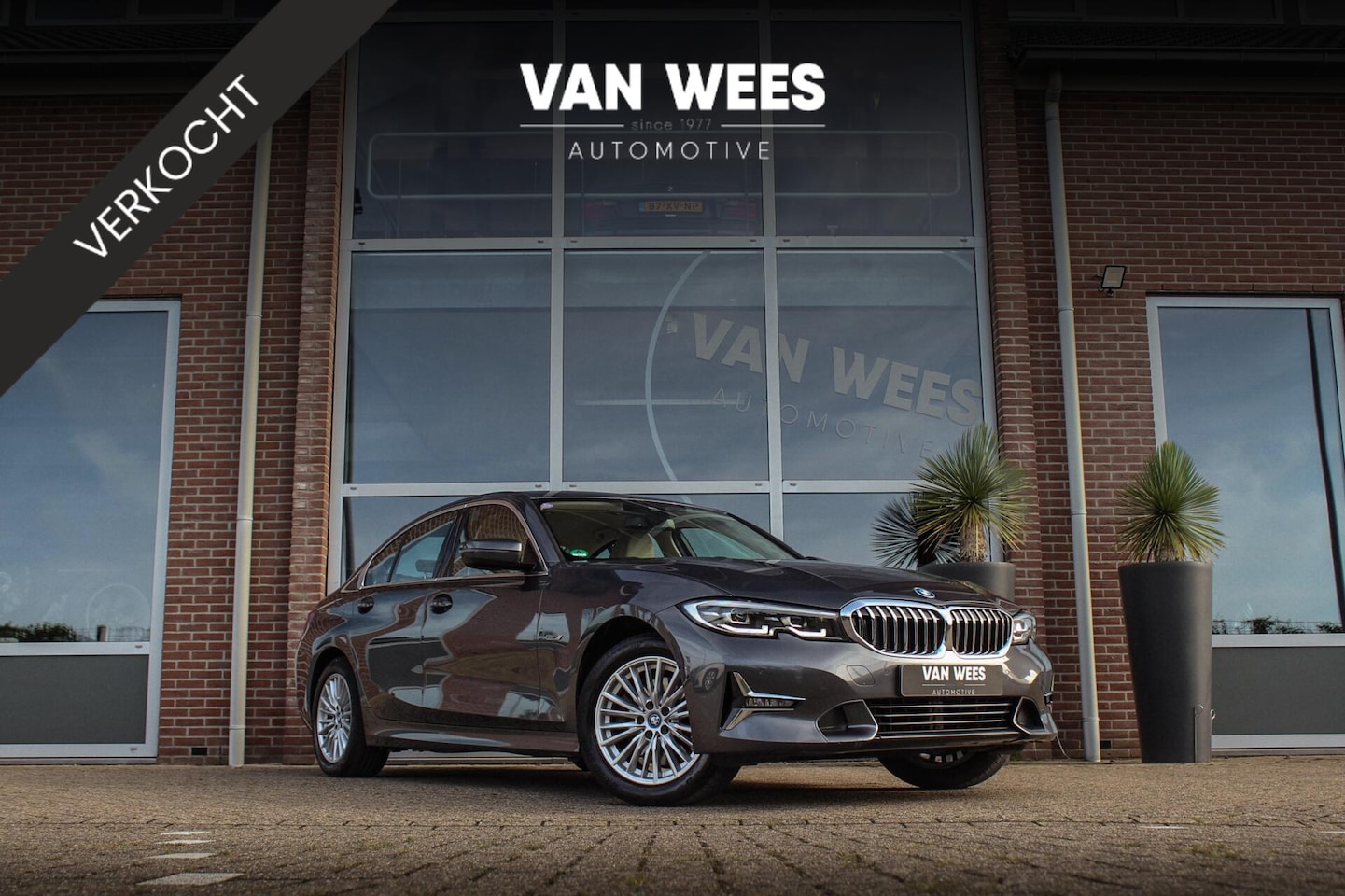 BMW 3-serie - 320e Business Edition Plus | Luxury Line | 1e eigenaar | NL auto | Driving Assistant | Act - AutoWereld.nl
