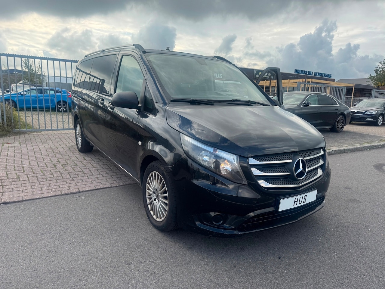 Mercedes-Benz Vito Tourer - 116 CDI Extra Lang 120 KW 9 PERSON - AutoWereld.nl