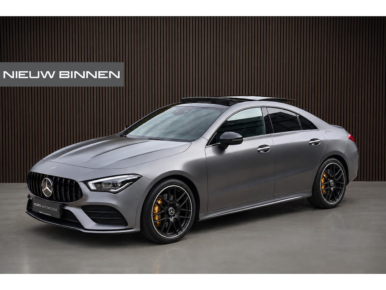 Mercedes-Benz CLA-Klasse - 200 Business Solution AMG | Magno | Panoramadak | Memory Seats | Multiebeam | Stoelverwarm - AutoWereld.nl