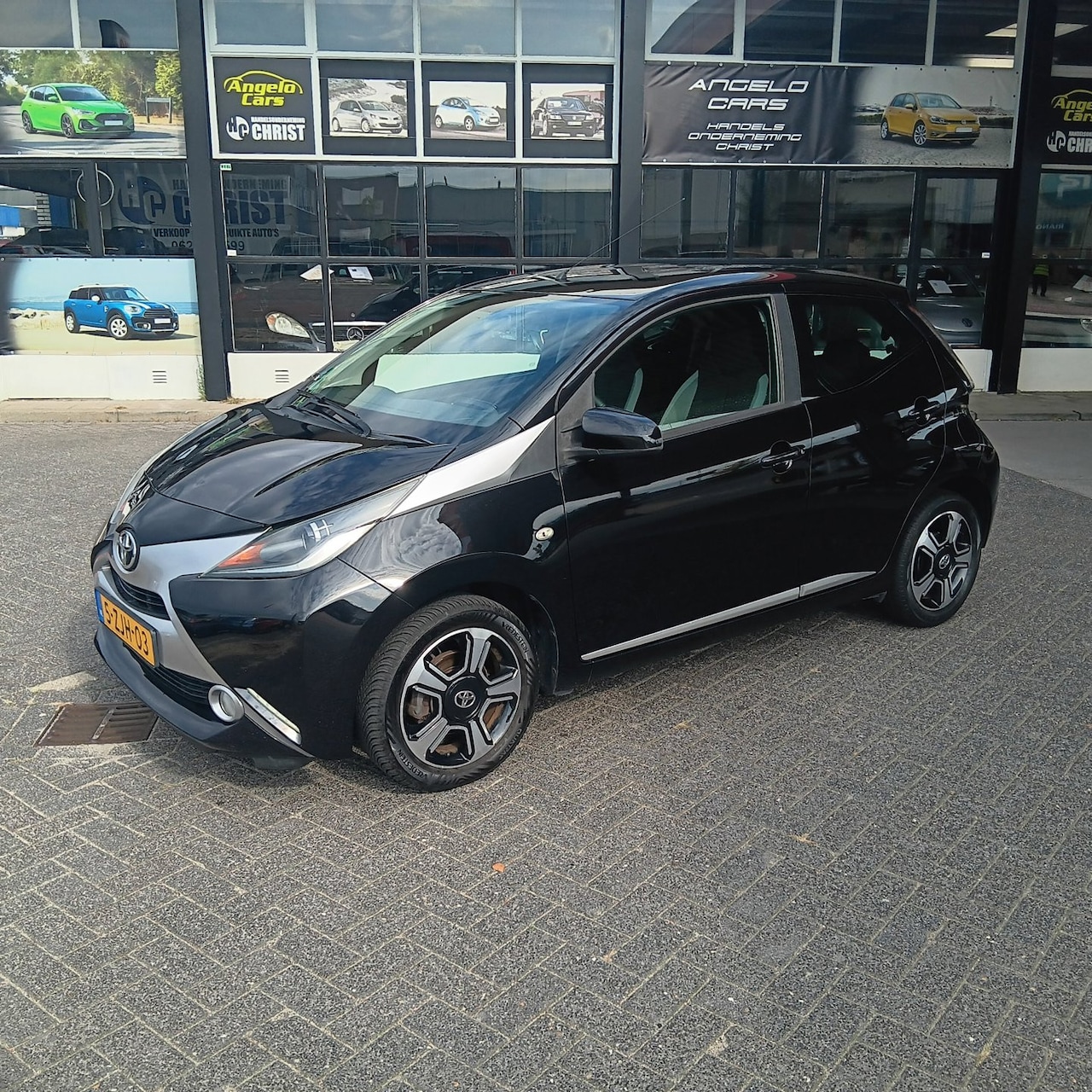 Toyota Aygo - 1.0 VVT-i x-clusiv 1.0 VVT-i x-clusiv - AutoWereld.nl